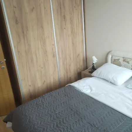 Centar- Montana 公寓